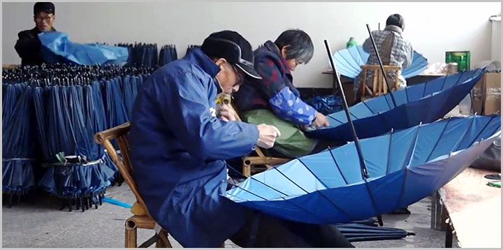umbrella-family-workshop-in-china